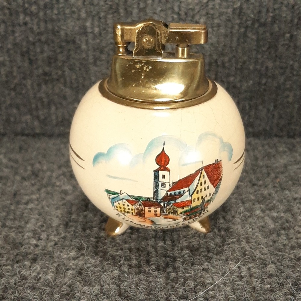 Vintage West German Handgemalt Ceramic Table Lighter  Ruhmannsfelden Scene READ
